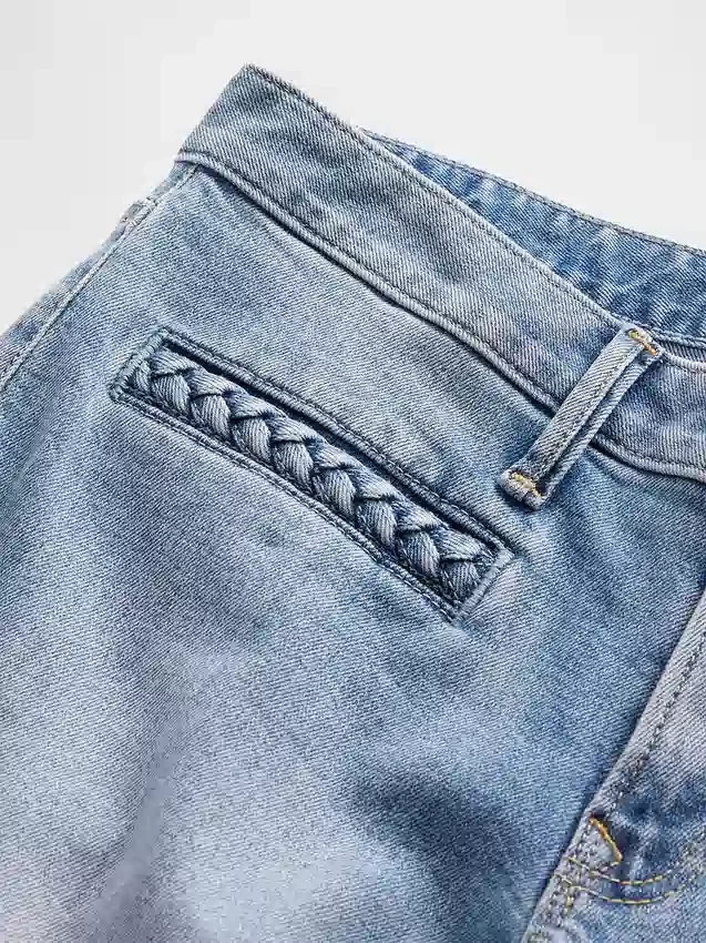 Lage taille, gevlochten zakken, lange en slanke Jeans
