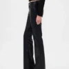 Lage taille, lange en slanke broek van gerecycled veganistisch leer