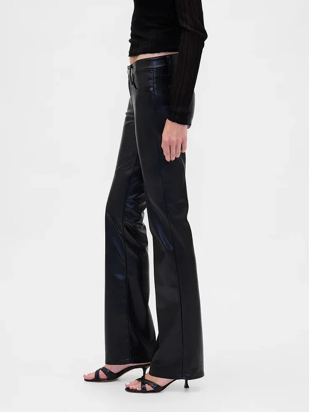 Lage taille, lange en slanke broek van gerecycled veganistisch leer
