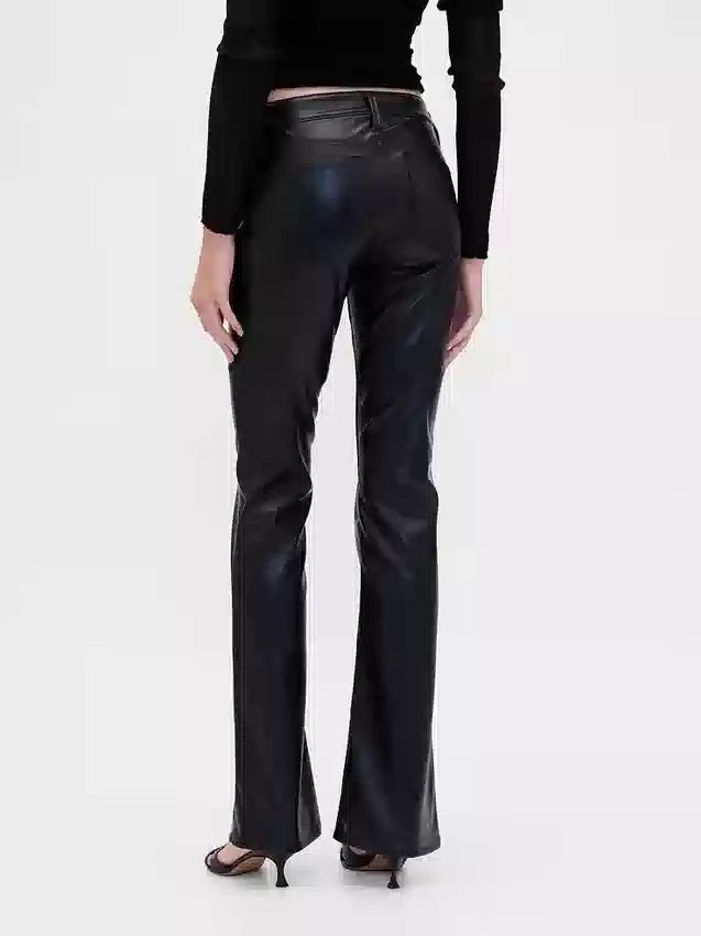 Lage taille, lange en slanke broek van gerecycled veganistisch leer