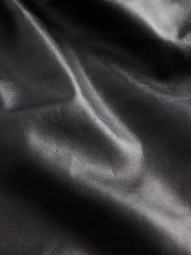 Lage taille, lange en slanke broek van gerecycled veganistisch leer