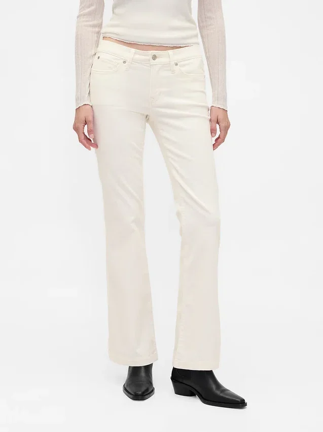 Lage taille, lange en slanke corduroybroek