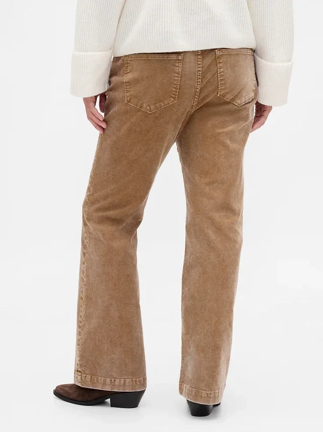 Lage taille, lange en slanke corduroybroek