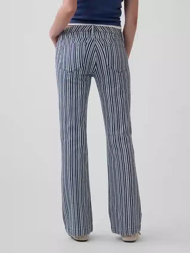 Lage taille, lange en slanke gestreepte Jeans