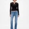 Lage taille, lange en slanke Jeans met gespleten zoom