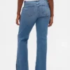 Lage taille, lange en slanke Jeans met gespleten zoom