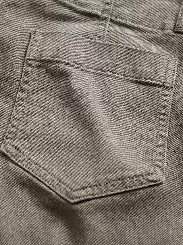 Lage taille twill broek met lang en slank silhouet