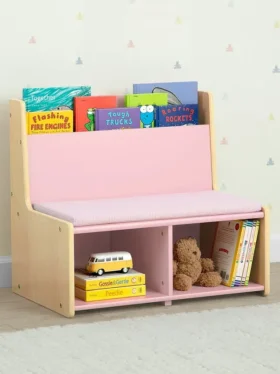 Leeshoekje voor peuters met beklede bank