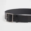 Leren riem met vierkante gesp