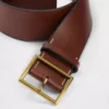 Leren riem met vierkante gesp