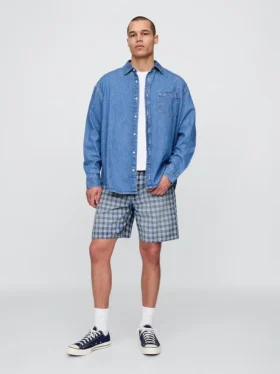 Loszittende denimkorte broek met ruitjespatroon in jaren 90-stijl