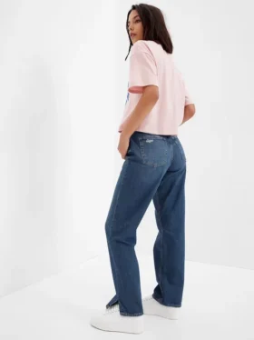 Loszittende jeans in jaren ’90-stijl