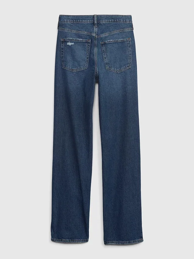 Loszittende jeans in jaren '90-stijl