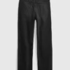 Loszittende jeans in jaren '90-stijl