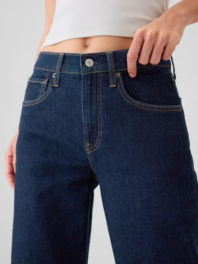 Loszittende jeans uit de jaren ’90 met middelhoge taille