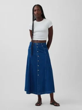 Maxirok van denim met naden en knoopsluiting aan de voorkant