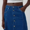 Maxirok van denim met naden en knoopsluiting aan de voorkant