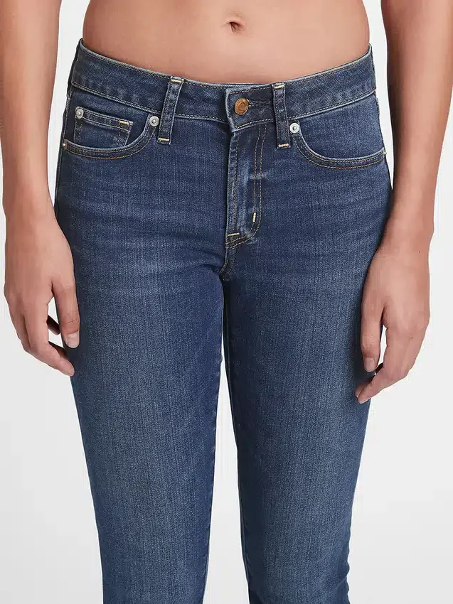 Mid-rise Curvy True Skinny Jeans