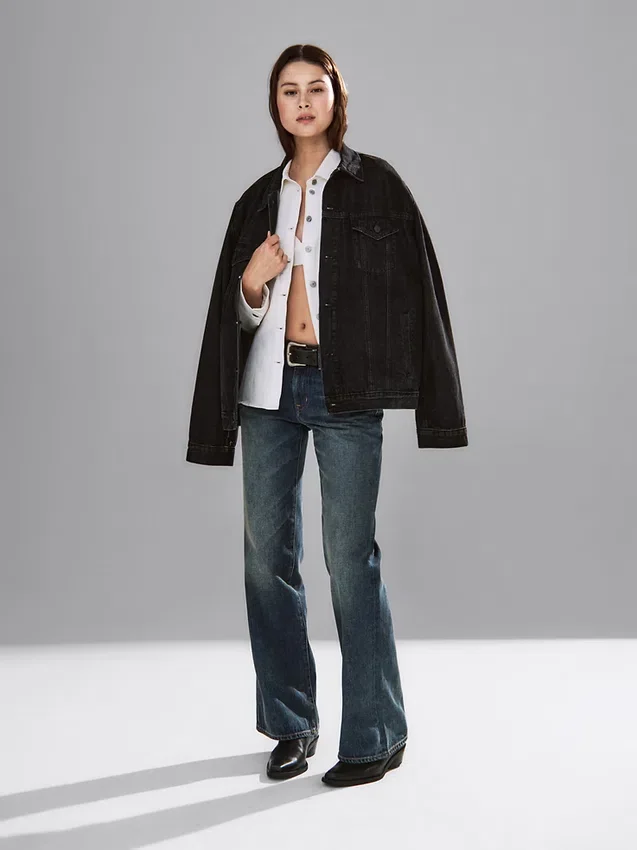Mid-rise, stijve, relaxed flare-Jeans