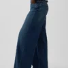 Mid-rise ultrazachte baggy Jeans met gesp