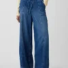 Mid-rise ultrazachte baggy Jeans met onopvallende naden