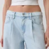 Mid-rise ultrazachte baggy Jeans met plooien
