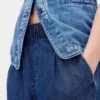 Mid-rise ultrazachte baggy Jeans met plooien