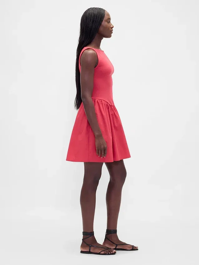 Mini-jurk met gemengde materialen en verlaagde taille