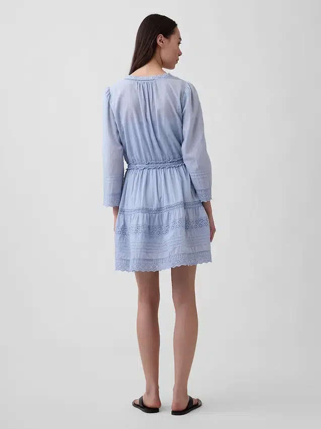 Mini-jurk met kanten rand
