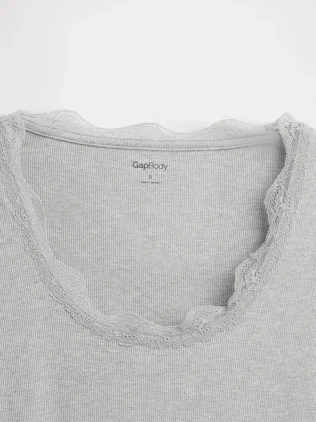 Mini-pyjamatop met ribbel en kanten rand