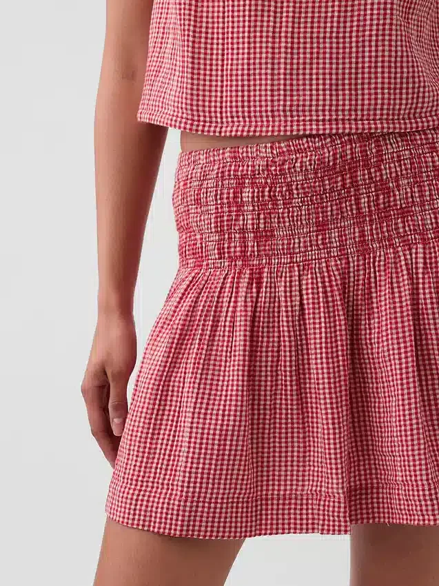 Mini-skort van katoenen gaas met gesmokte taille