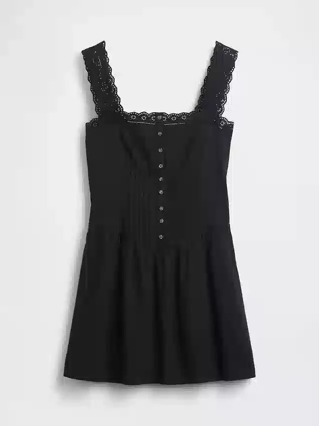 Minijurk met plooitjes en verlaagde taille