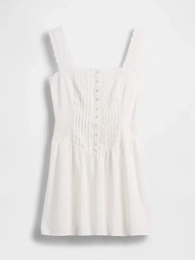 Minijurk met plooitjes en verlaagde taille