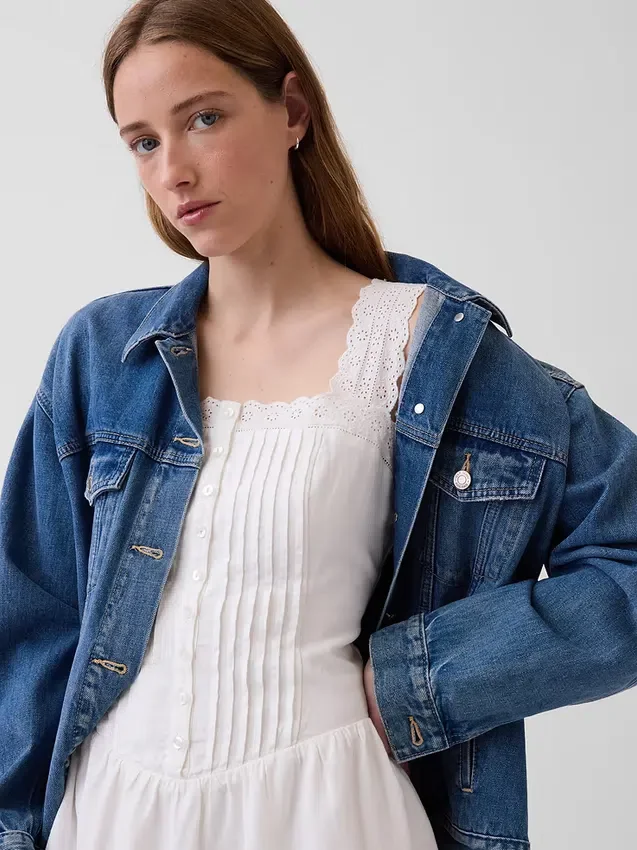 Minijurk met plooitjes en verlaagde taille