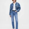 Modern, compact geribd cropped T-shirt