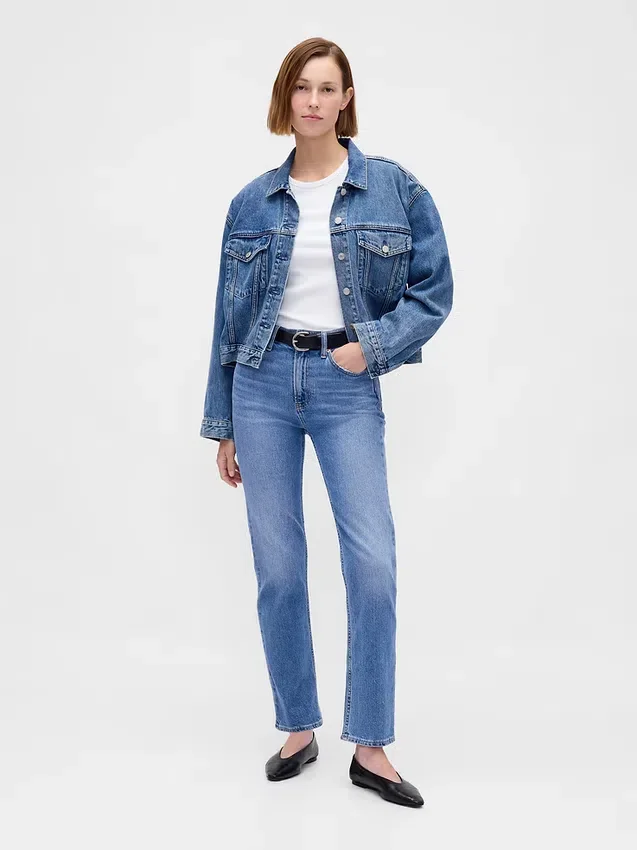 Modern, compact geribd cropped T-shirt
