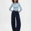 Modern, compact geribd cropped T-shirt