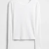 Modern, compact geribd cropped T-shirt