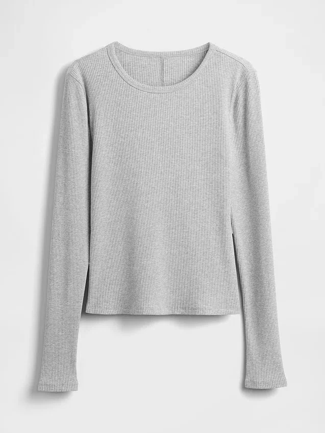 Modern, compact geribd cropped T-shirt