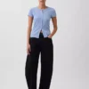 Modern geribbeld T-shirt met knoopsluiting en ronde hals