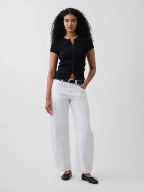 Modern geribbeld T-shirt met knoopsluiting en ronde hals