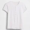 Modern geribbeld T-shirt met knoopsluiting en ronde hals