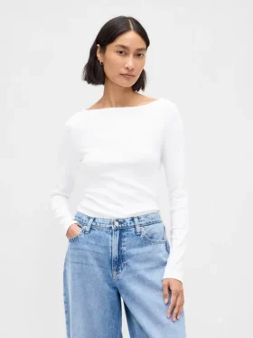 Modern T-shirt met boothals