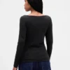 Modern T-shirt met boothals