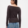 Modern T-shirt met boothals