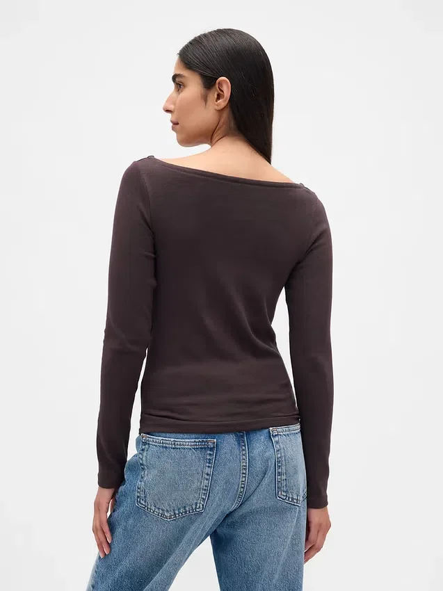 Modern T-shirt met boothals
