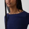 Modern T-shirt met boothals