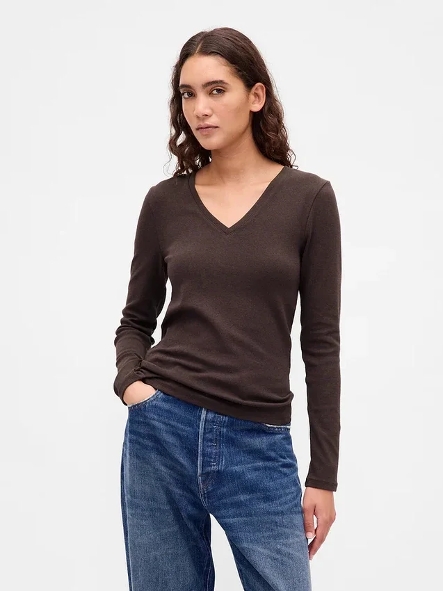Modern T-shirt met V-hals