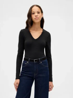 Modern T-shirt met V-hals