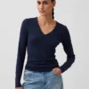 Modern T-shirt met V-hals